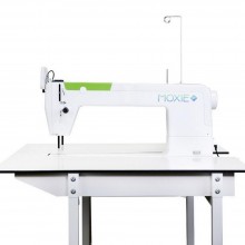 HandiQuilter Moxie ST Sitdown 18 inch Longarm Quilter with Insight Table